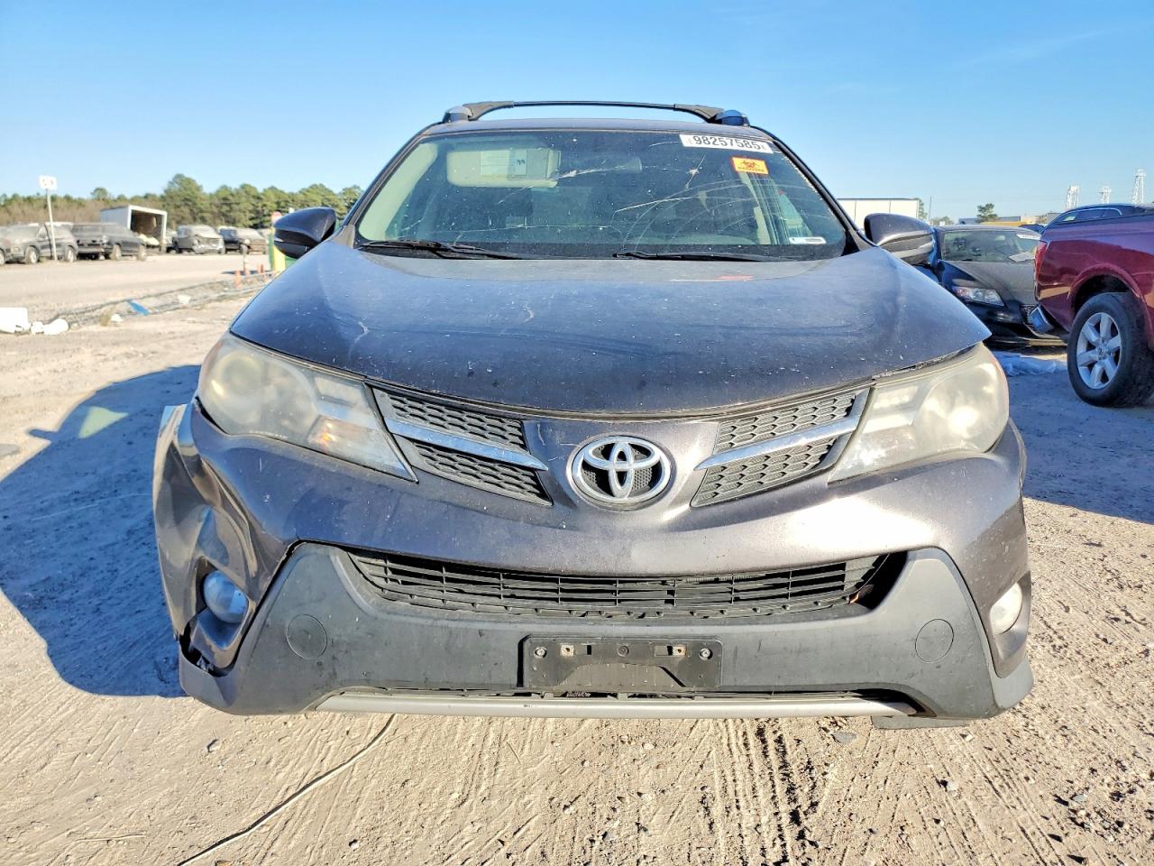 2015 TOYOTA RAV4 XLE photo 5