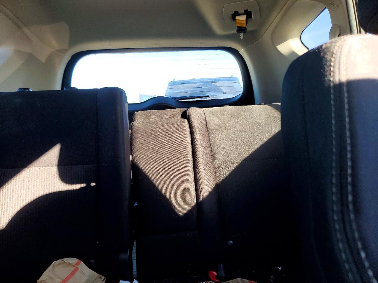 2015 TOYOTA RAV4 XLE photo 10