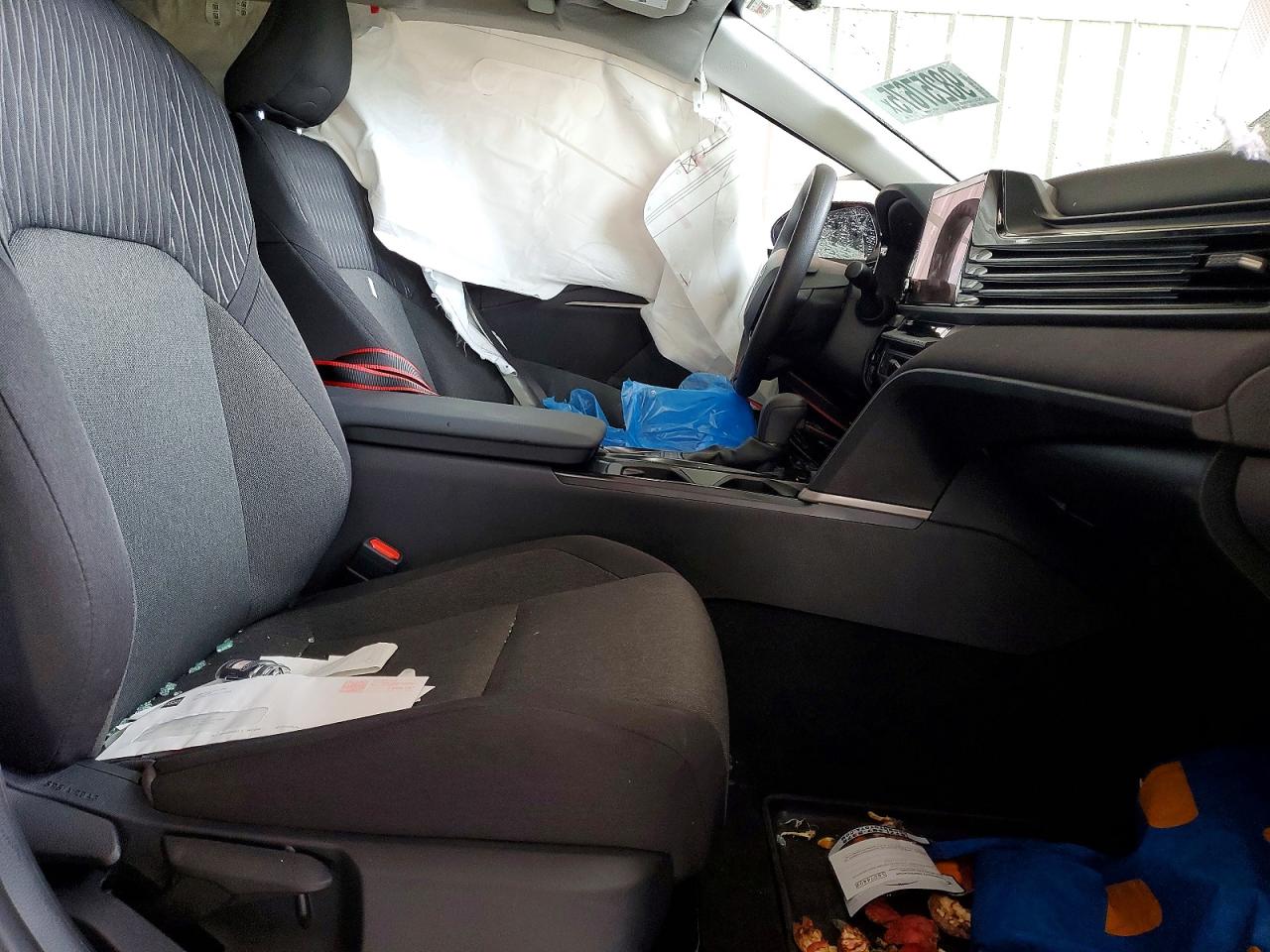 2026 TOYOTA CAMRY XSE photo 7