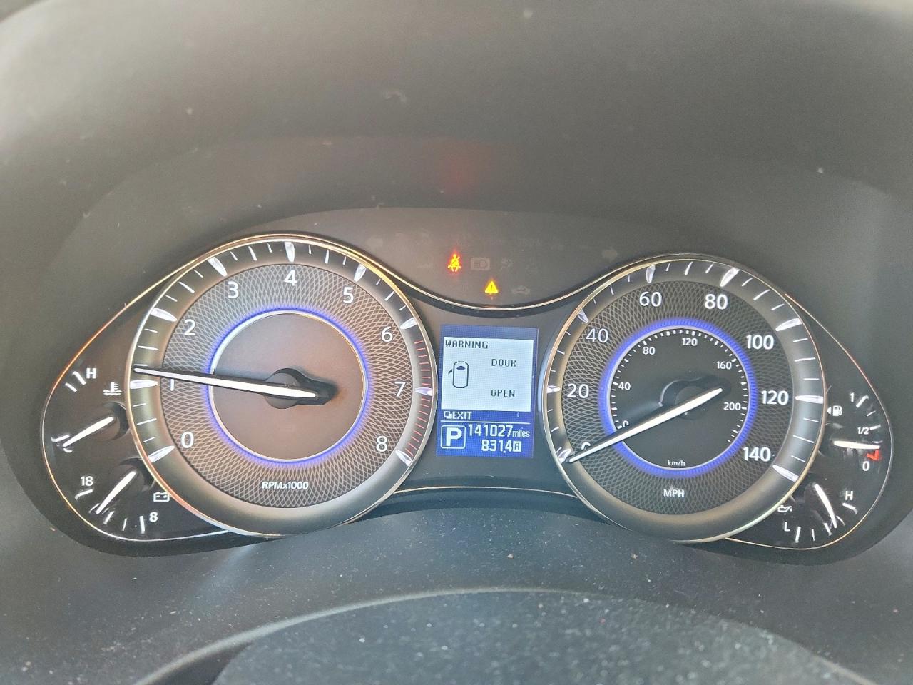 2019 INFINITI QX80 LUXE photo 9