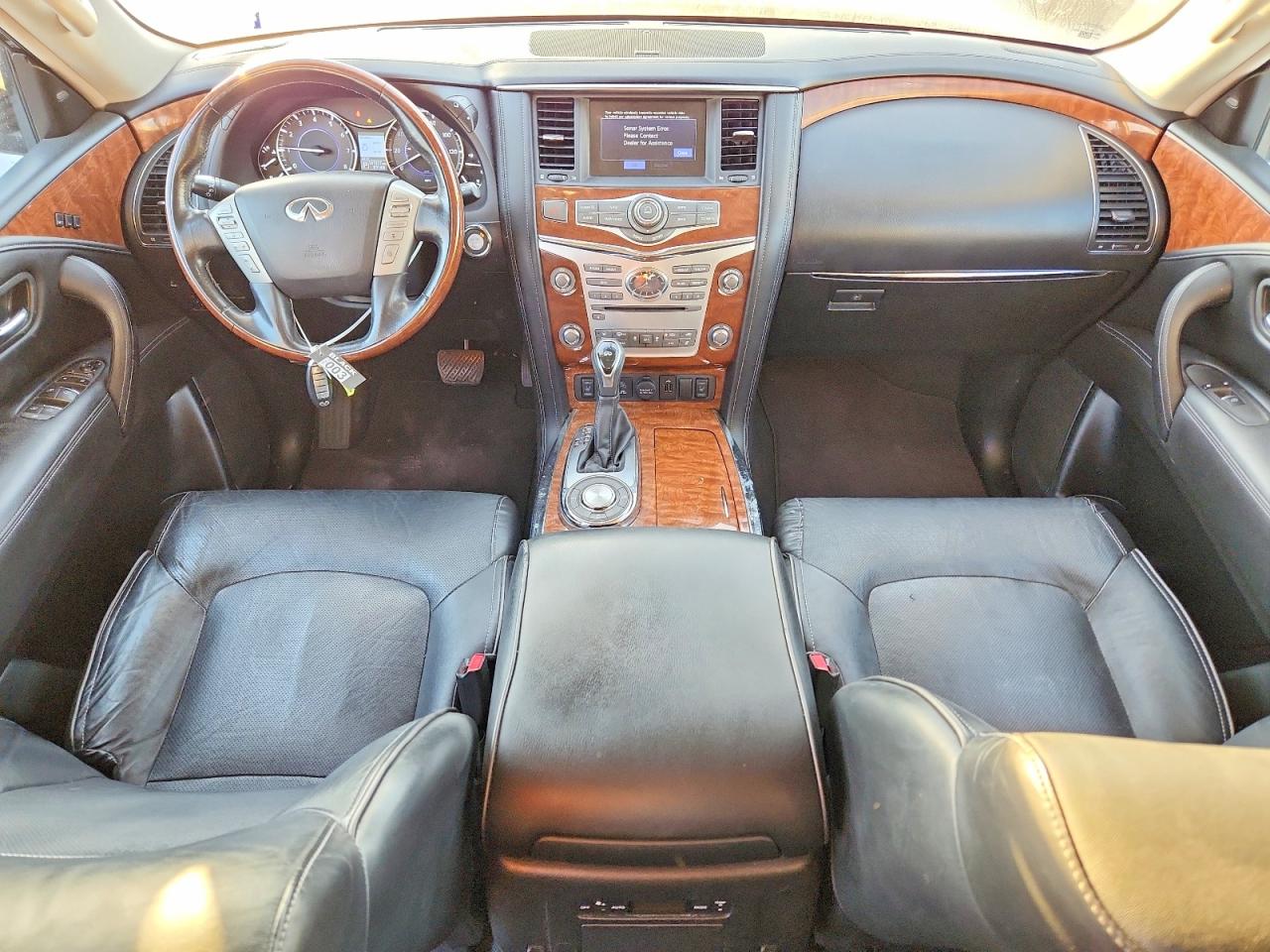 2019 INFINITI QX80 LUXE photo 8