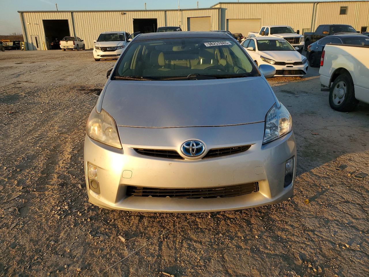 2011 TOYOTA PRIUS photo 13