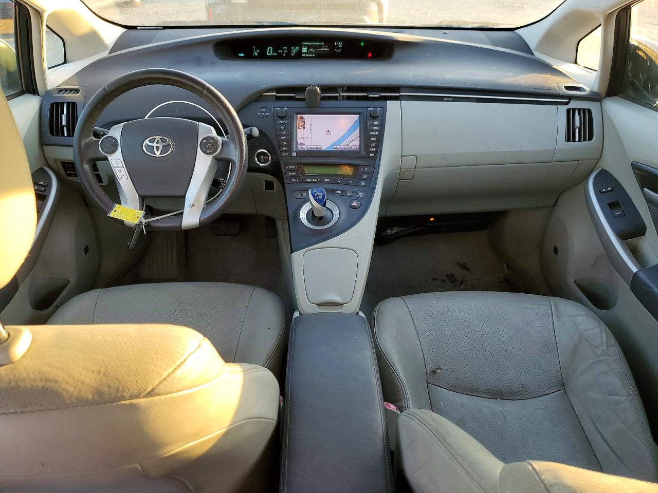2011 TOYOTA PRIUS photo 22