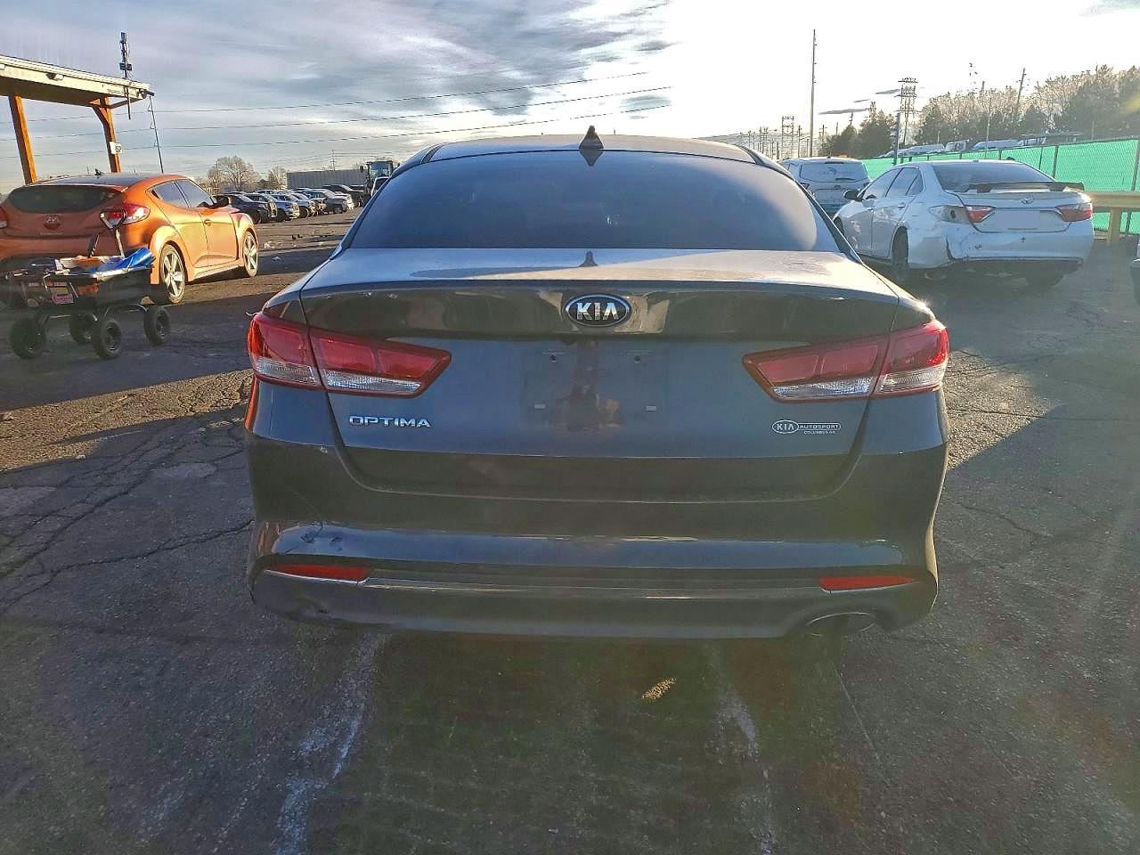2017 KIA OPTIMA photo 6