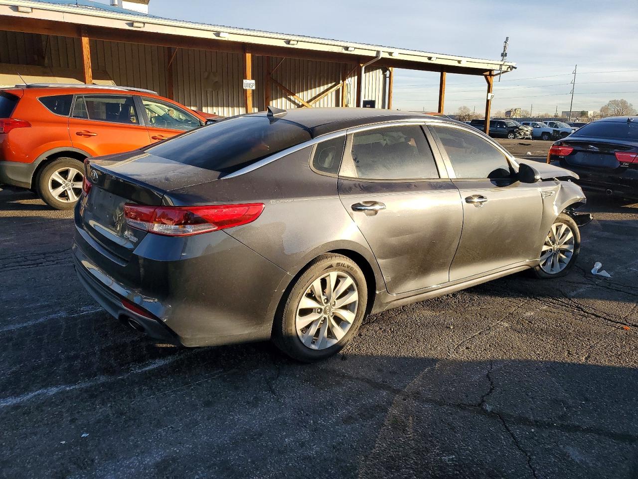 2017 KIA OPTIMA photo 3