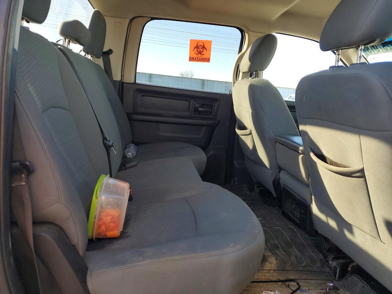 2014 RAM 1500 ST photo 10