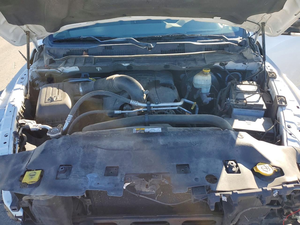 2014 RAM 1500 ST photo 11