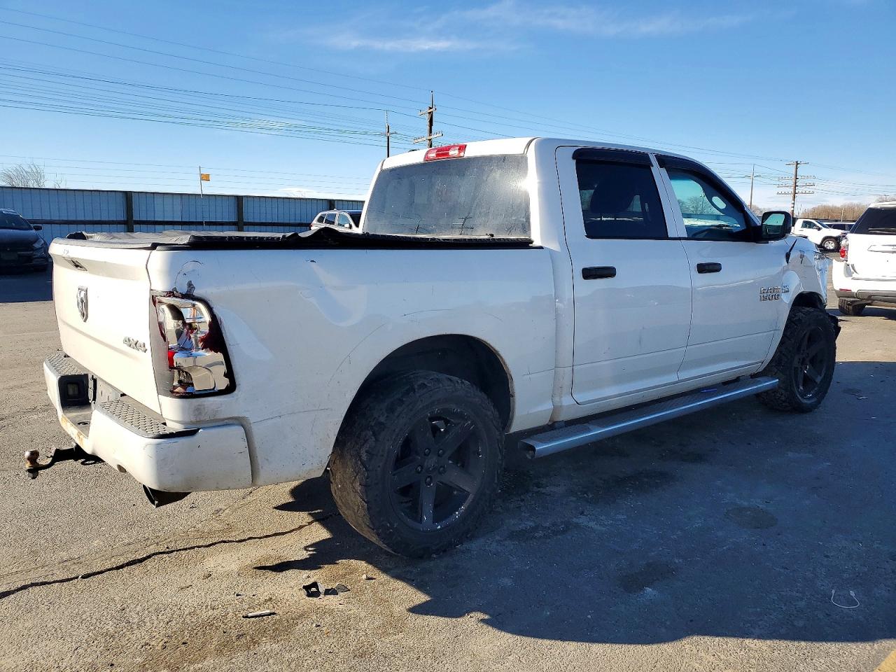 2014 RAM 1500 ST photo 3