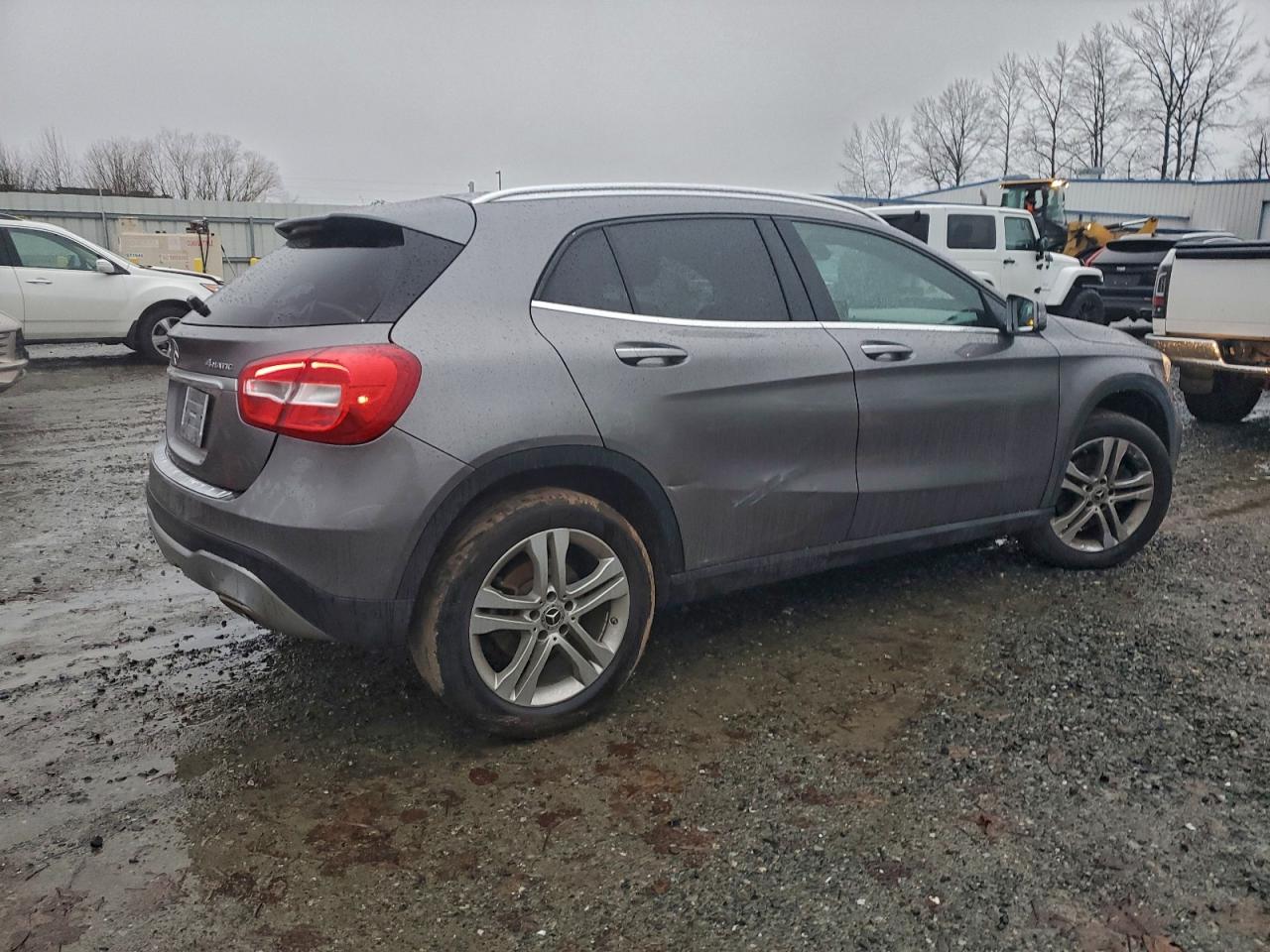 2019 MERCEDES-BENZ GLA 250 4MATIC photo 3