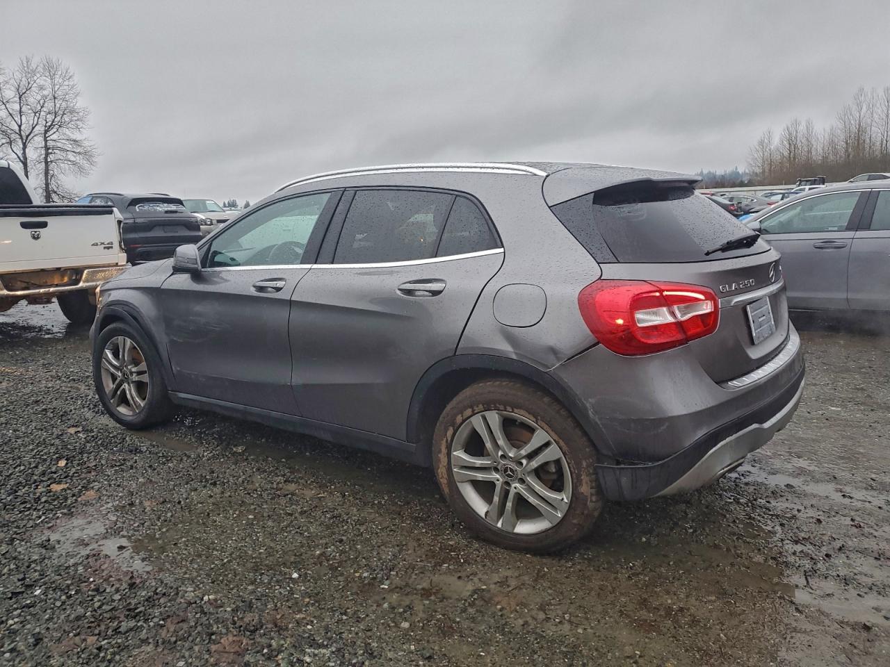 2019 MERCEDES-BENZ GLA 250 4MATIC photo 2