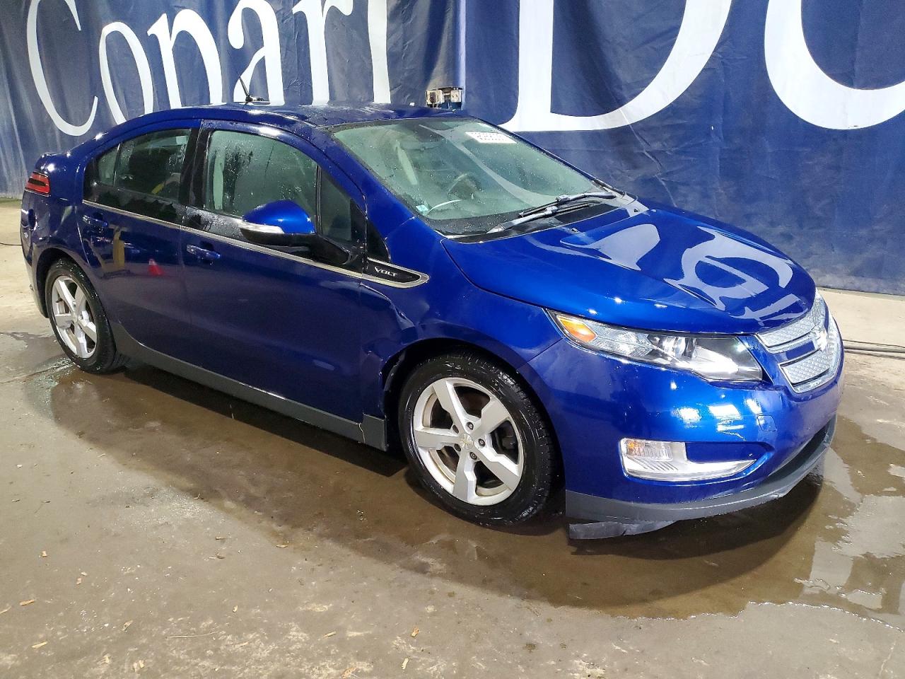 2013 CHEVROLET VOLT photo 4