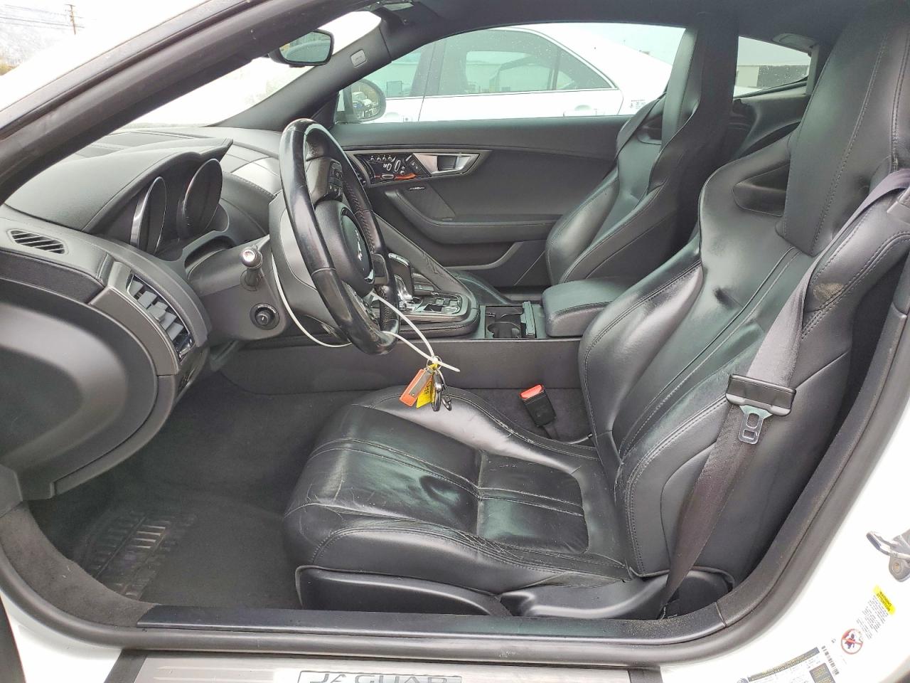 2015 JAGUAR F-TYPE photo 7