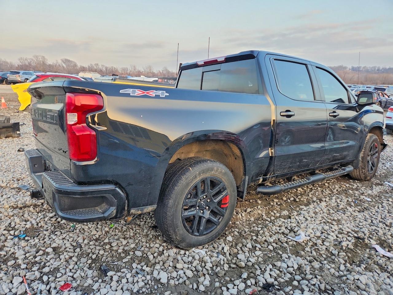 2023 CHEVROLET SILVERADO K1500 RST photo 3