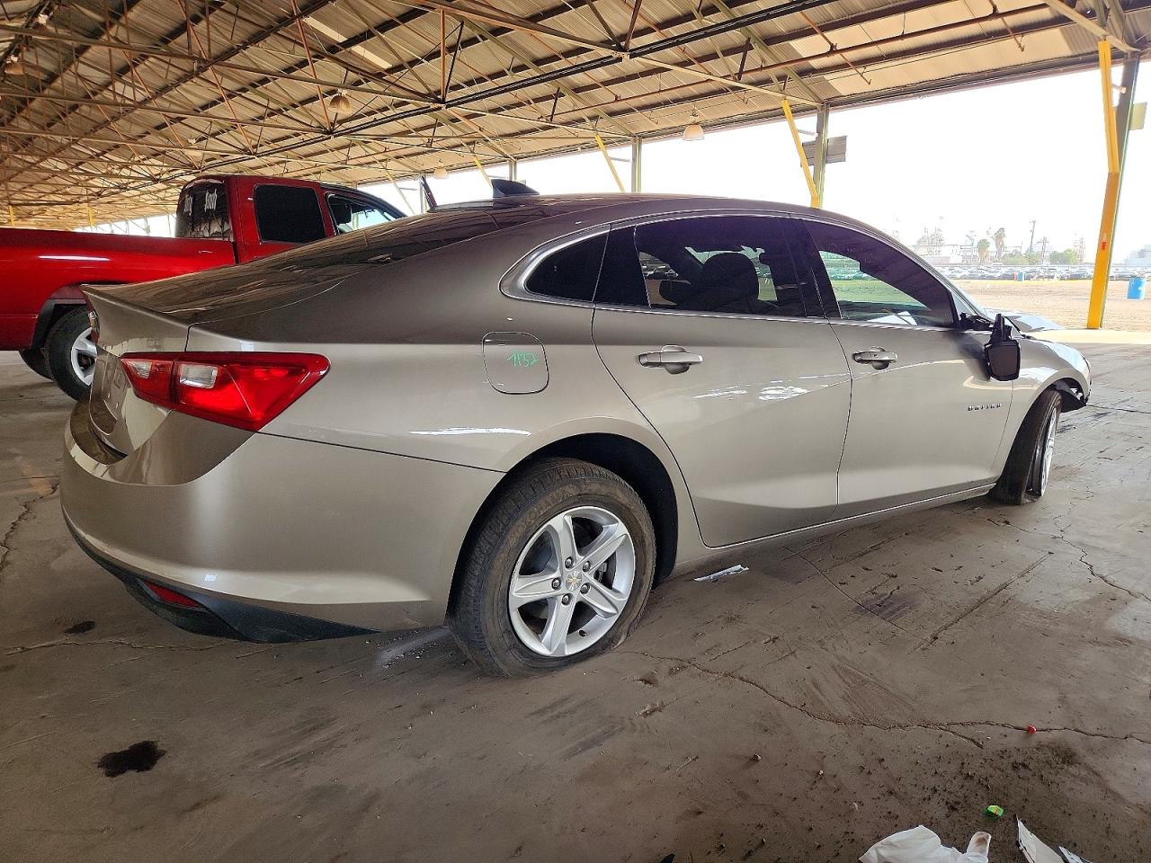 2022 CHEVROLET MALIBU LS photo 3