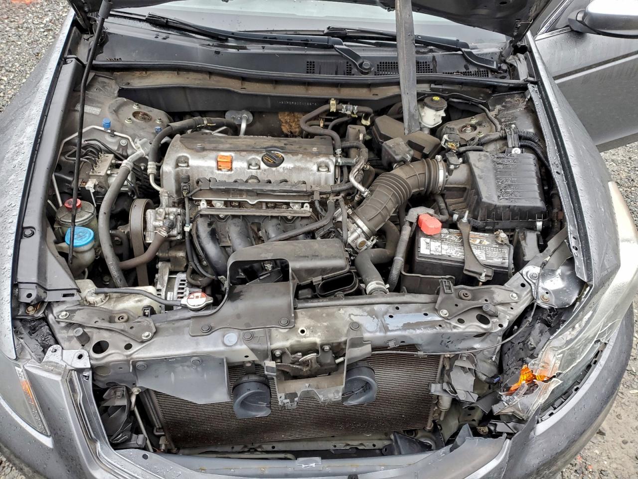 2012 HONDA ACCORD LX photo 11