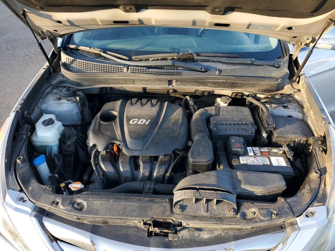 2012 HYUNDAI SONATA SE photo 11