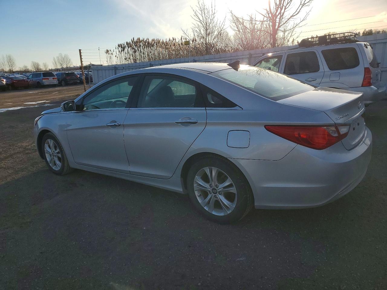 2012 HYUNDAI SONATA SE photo 2