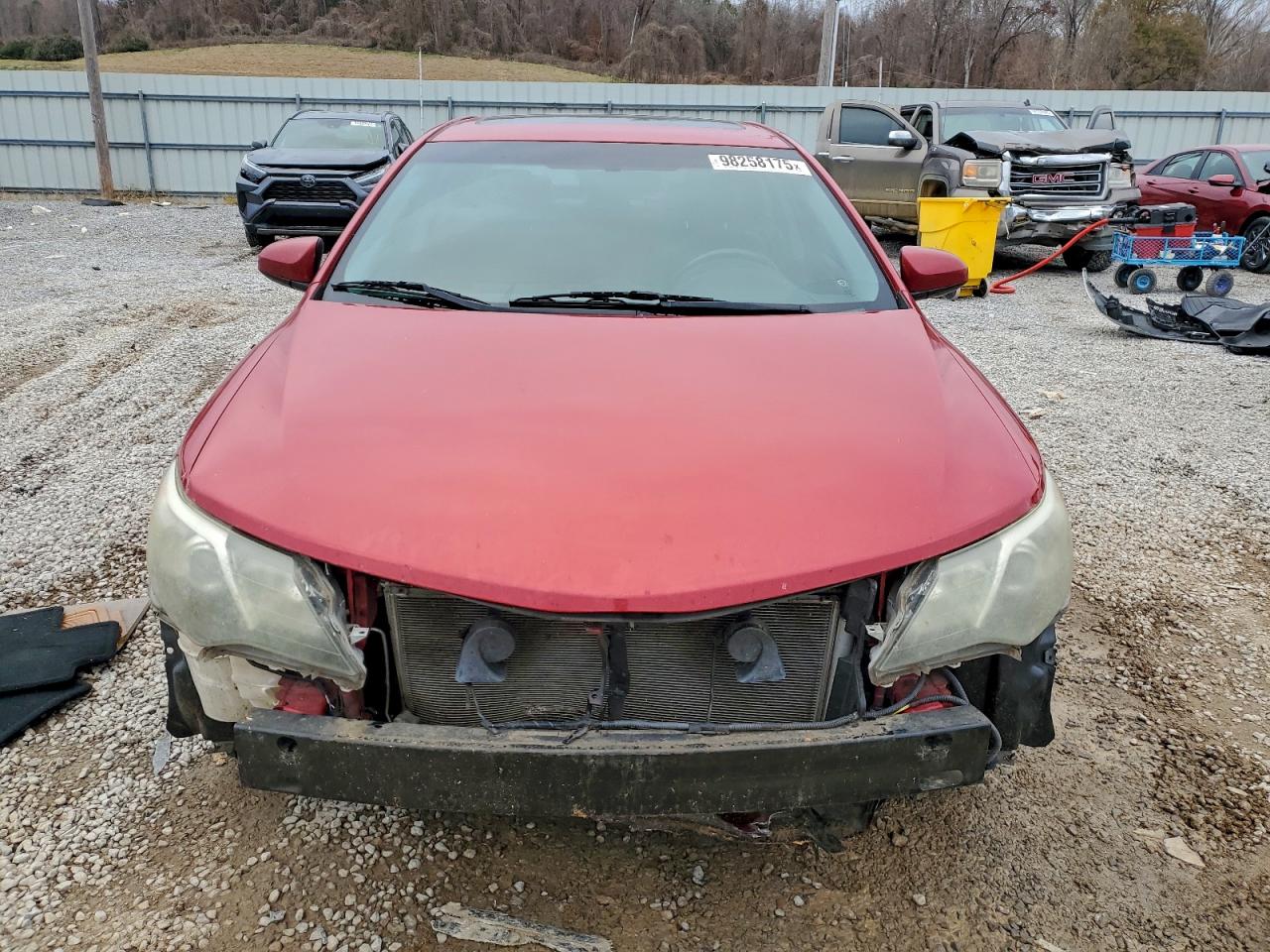 2014 TOYOTA CAMRY L photo 5