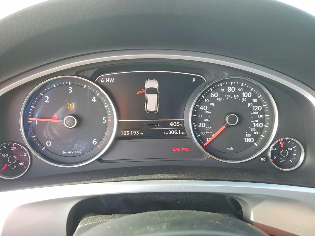 2012 VOLKSWAGEN TOUAREG V6 TDI photo 9