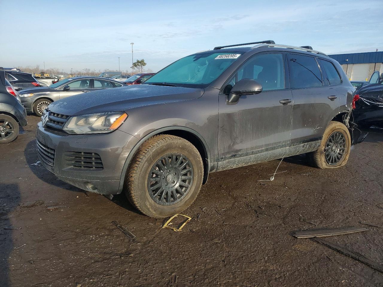 2012 VOLKSWAGEN TOUAREG