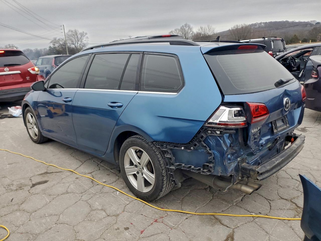 2015 VOLKSWAGEN GOLF SPORTWAGEN TDI S photo 3