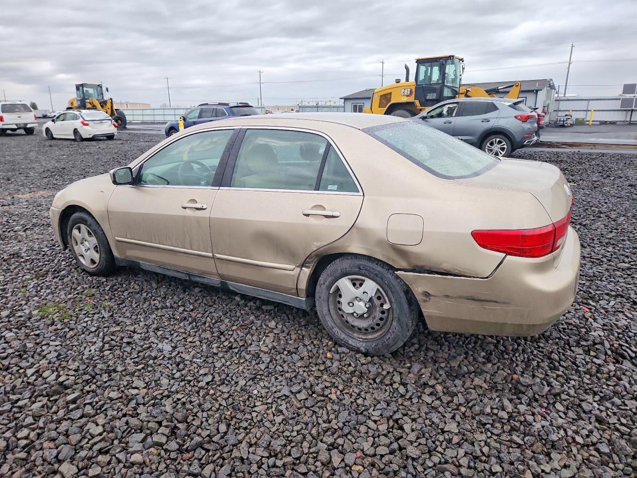 2005 HONDA ACCORD LX photo 2