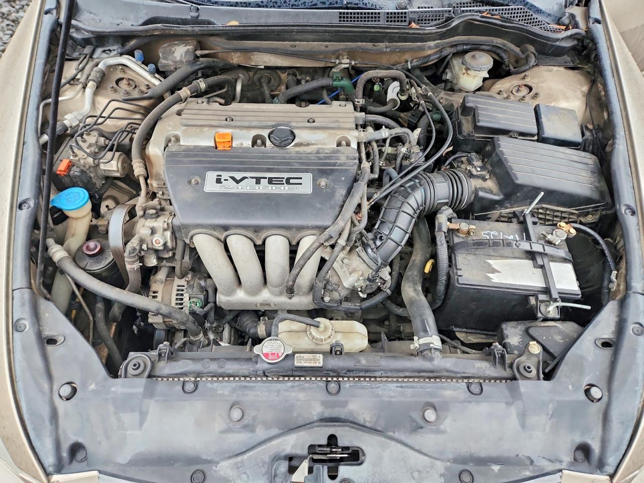 2005 HONDA ACCORD LX photo 11