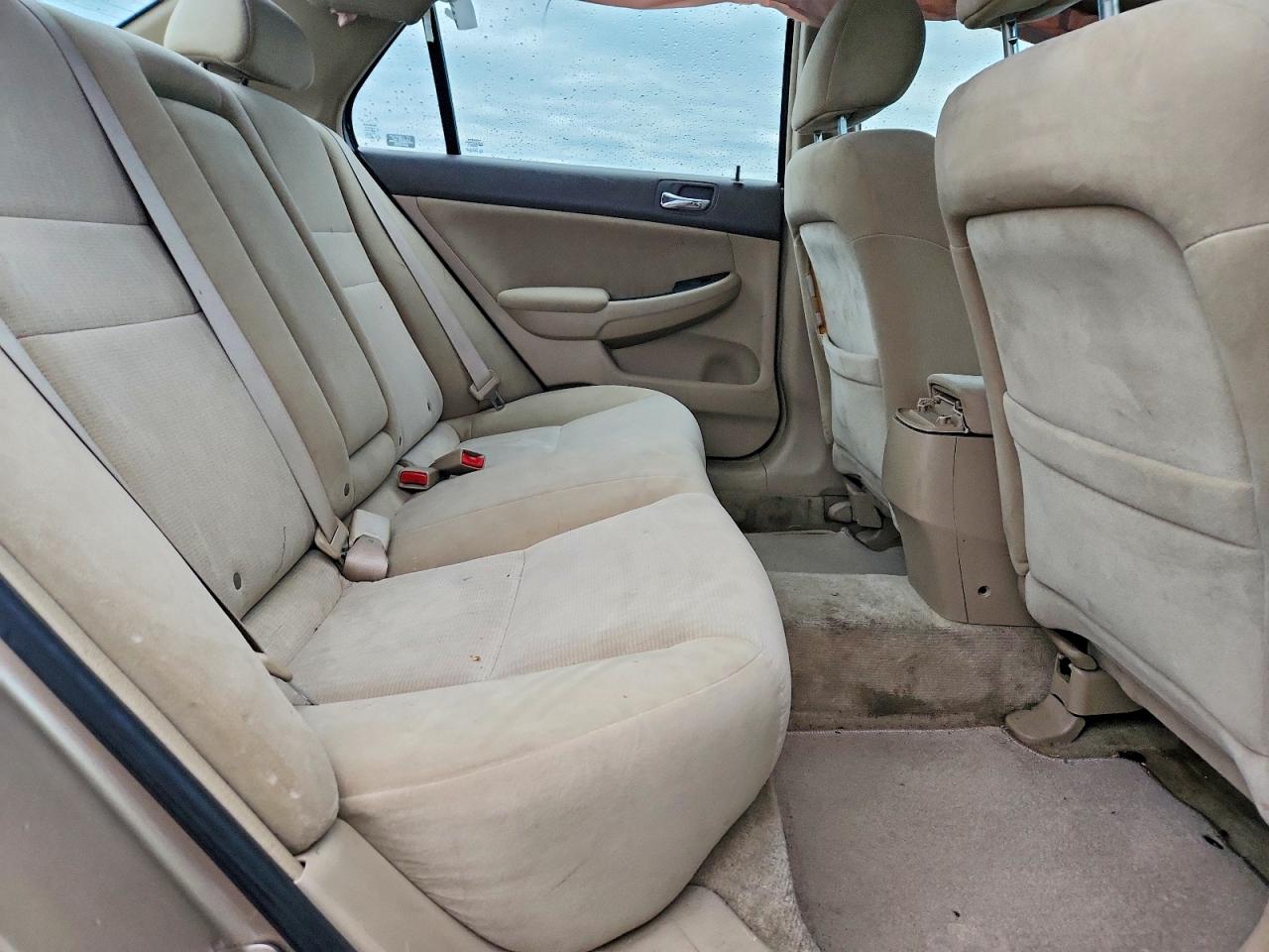 2005 HONDA ACCORD LX photo 10