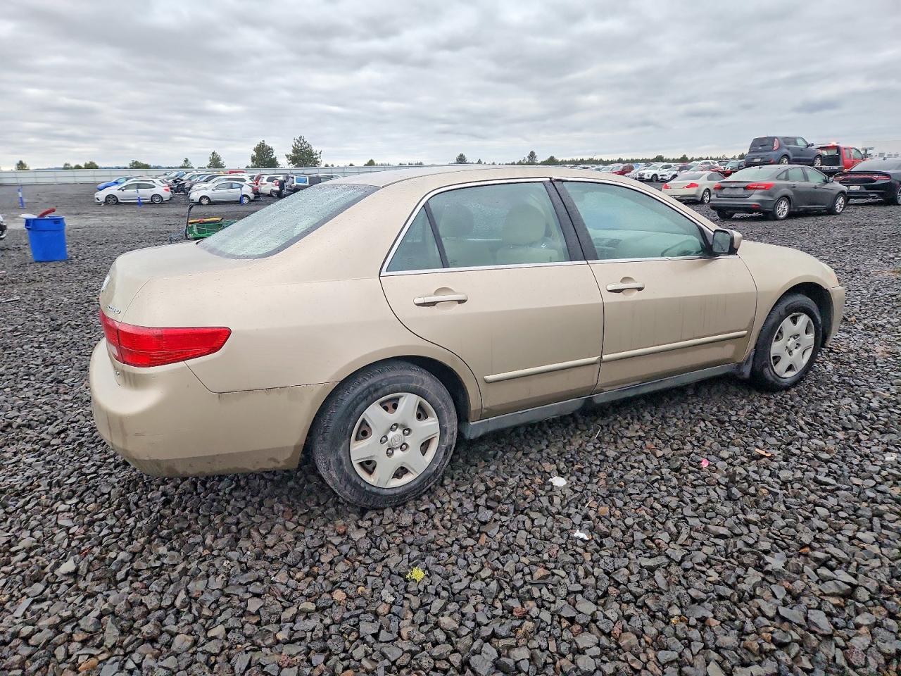 2005 HONDA ACCORD LX photo 3