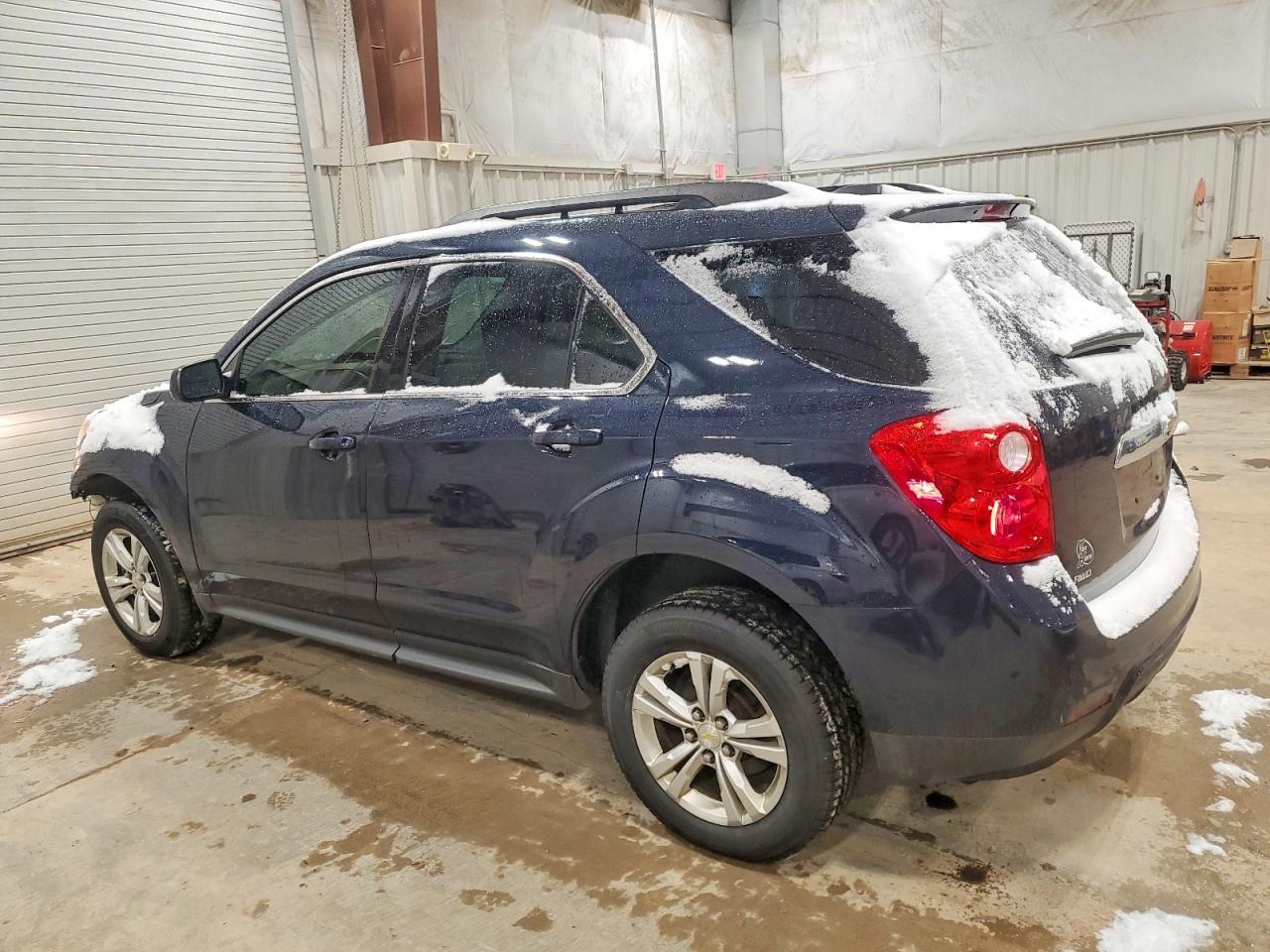 2015 CHEVROLET EQUINOX LT photo 2