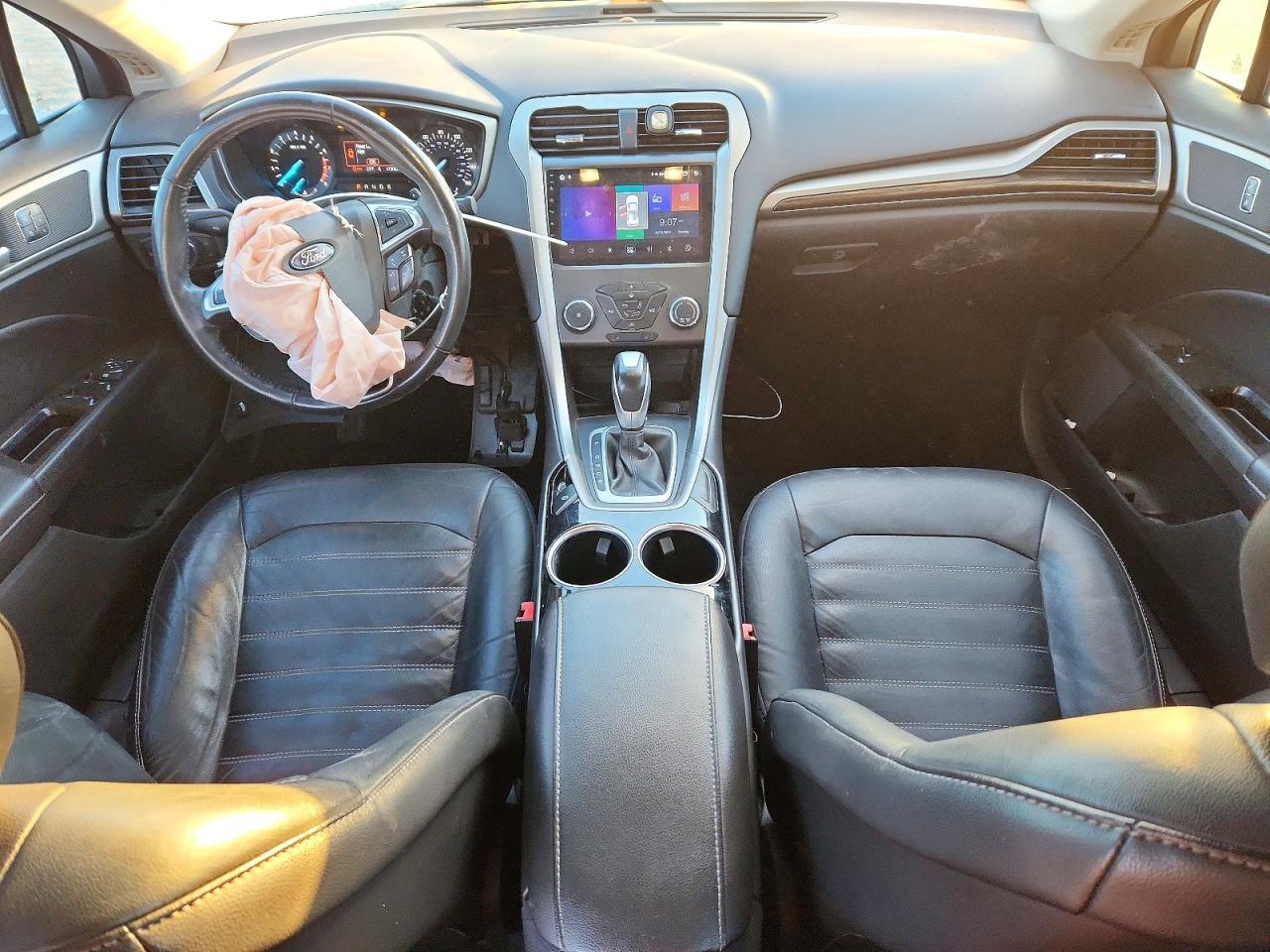 2013 FORD FUSION SE photo 8