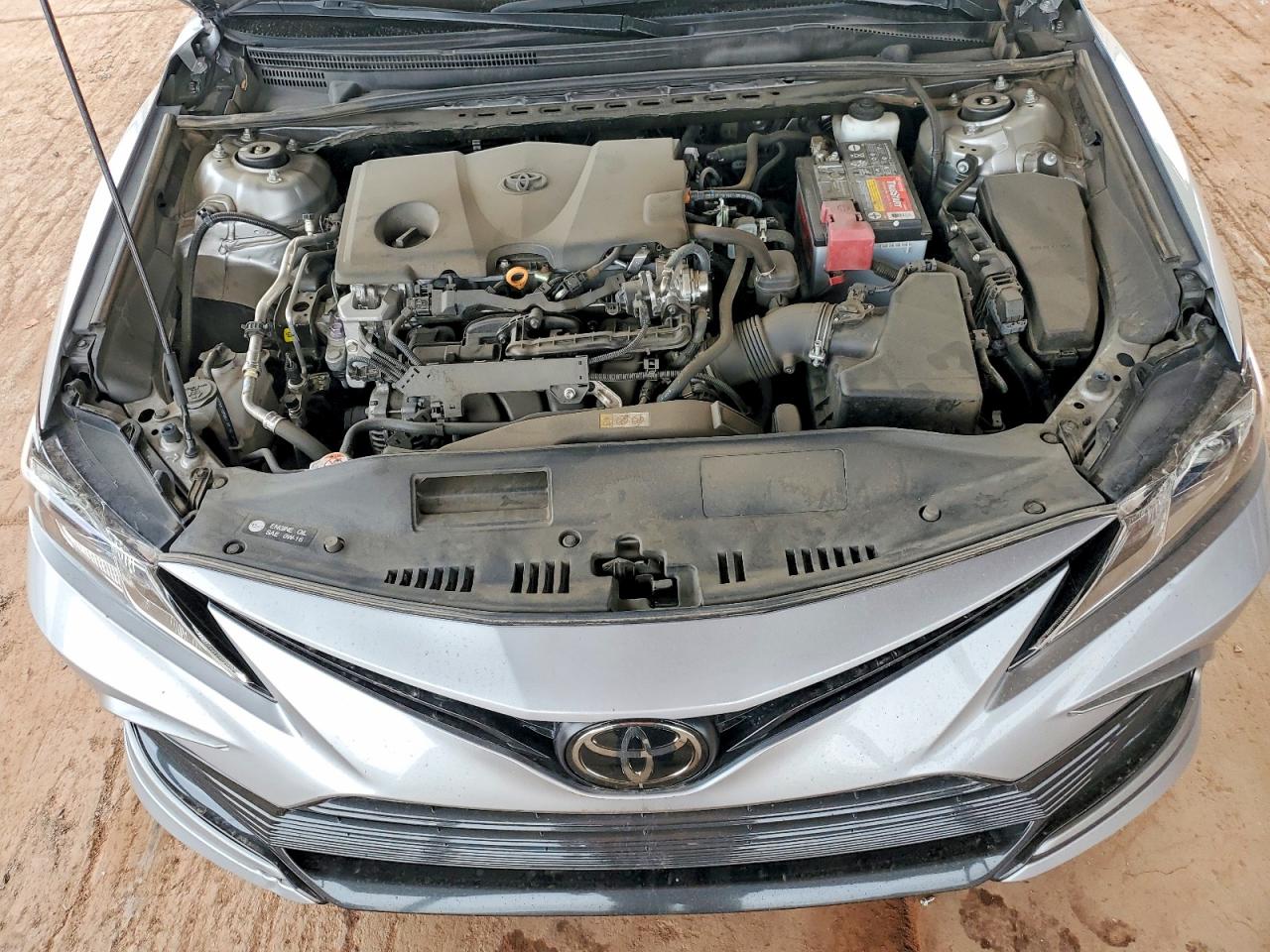 2022 TOYOTA CAMRY LE photo 11