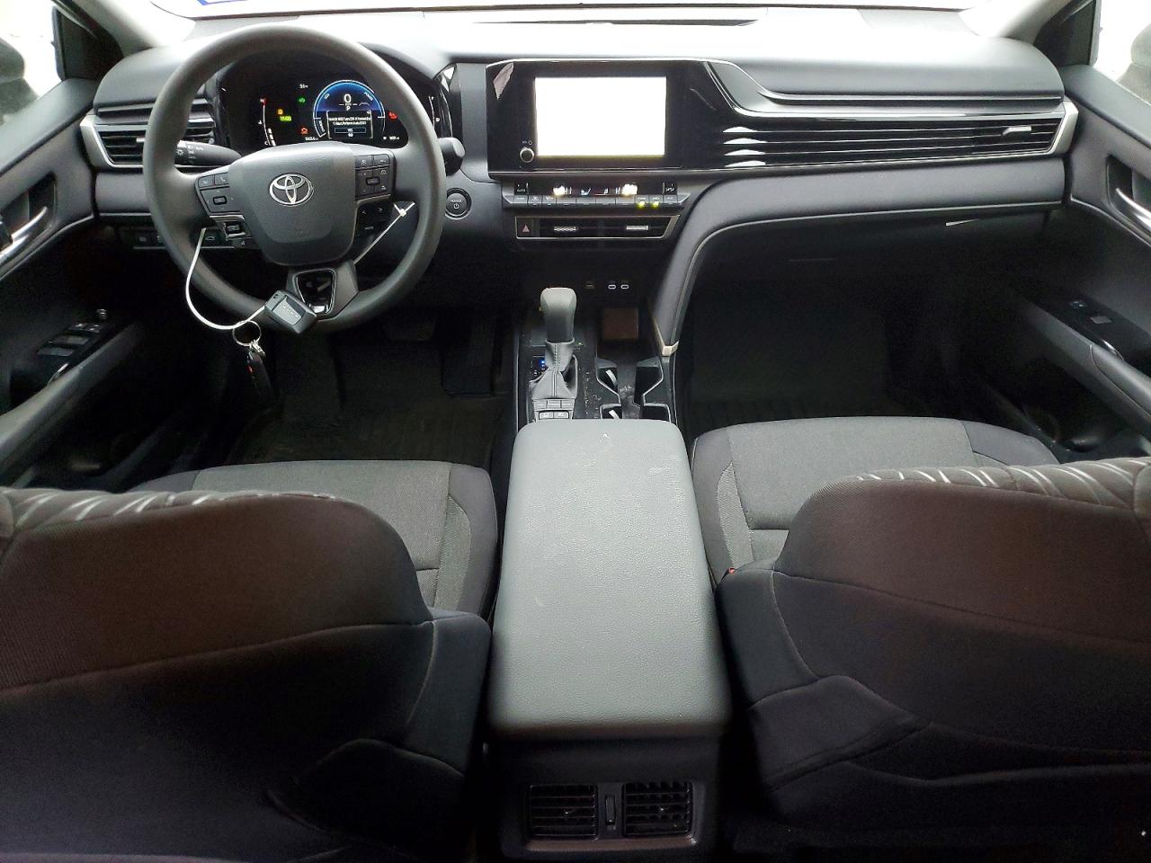2025 TOYOTA CAMRY XSE photo 8