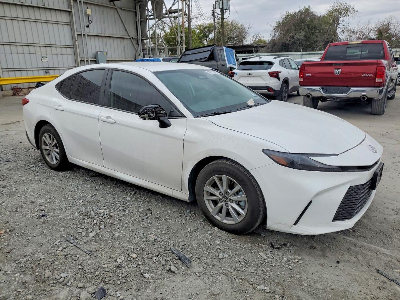 2025 TOYOTA CAMRY XSE photo 4