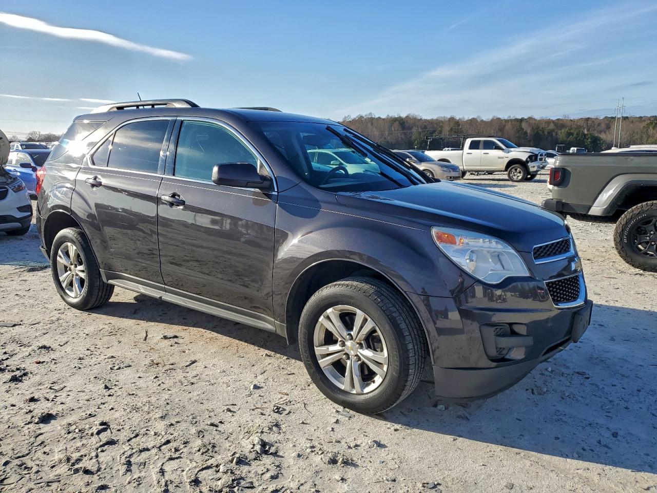2015 CHEVROLET EQUINOX LT photo 4