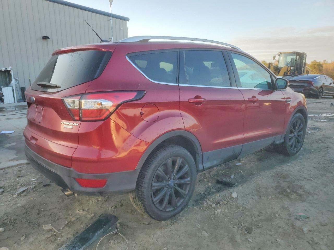 2017 FORD ESCAPE TITANIUM photo 3