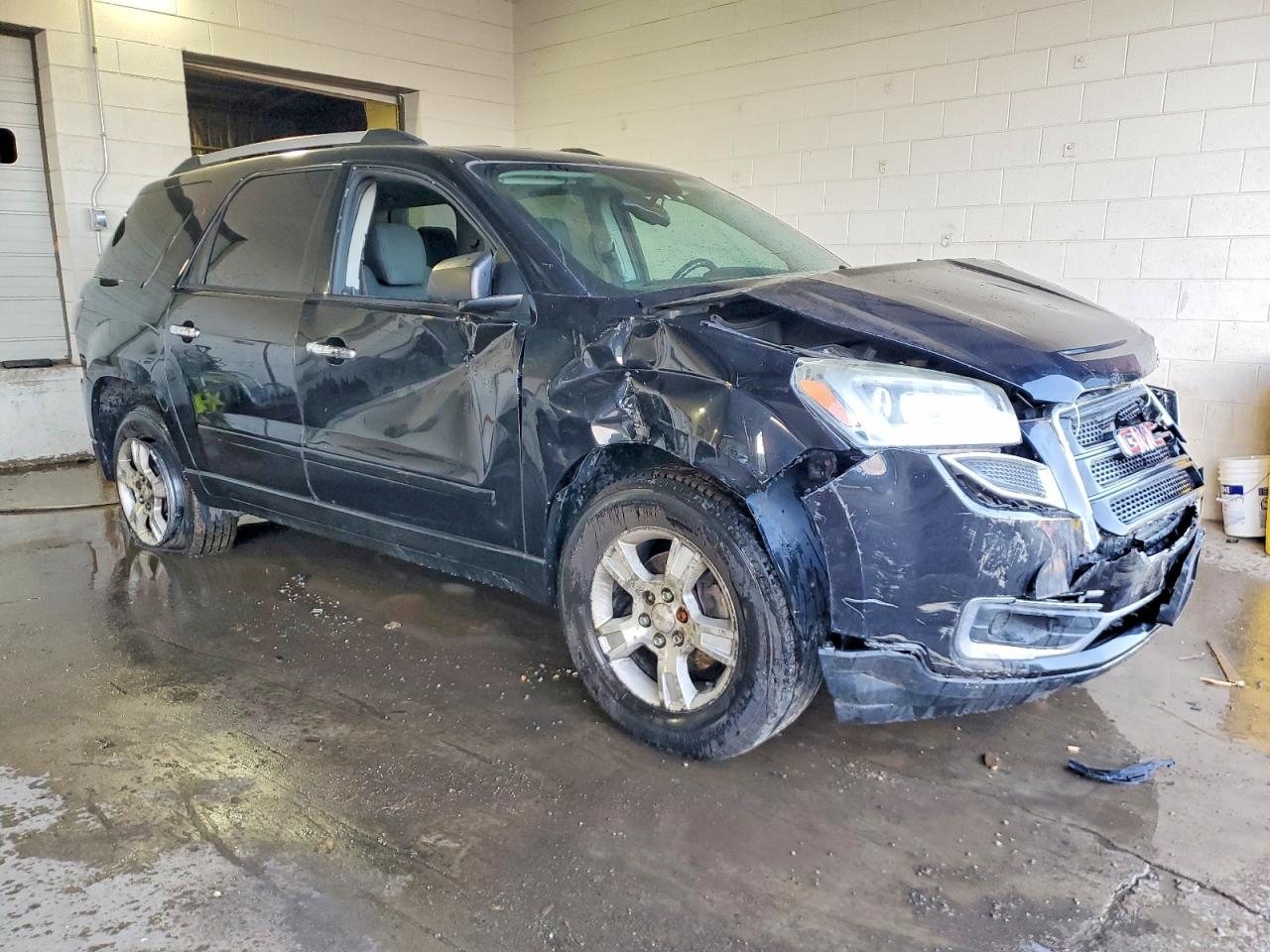 2015 GMC ACADIA SLE photo 4