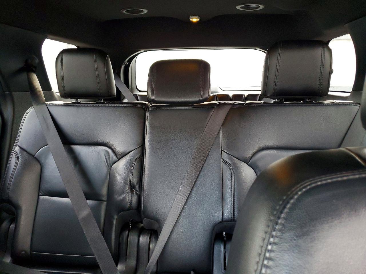 2017 FORD EXPLORER XLT photo 10