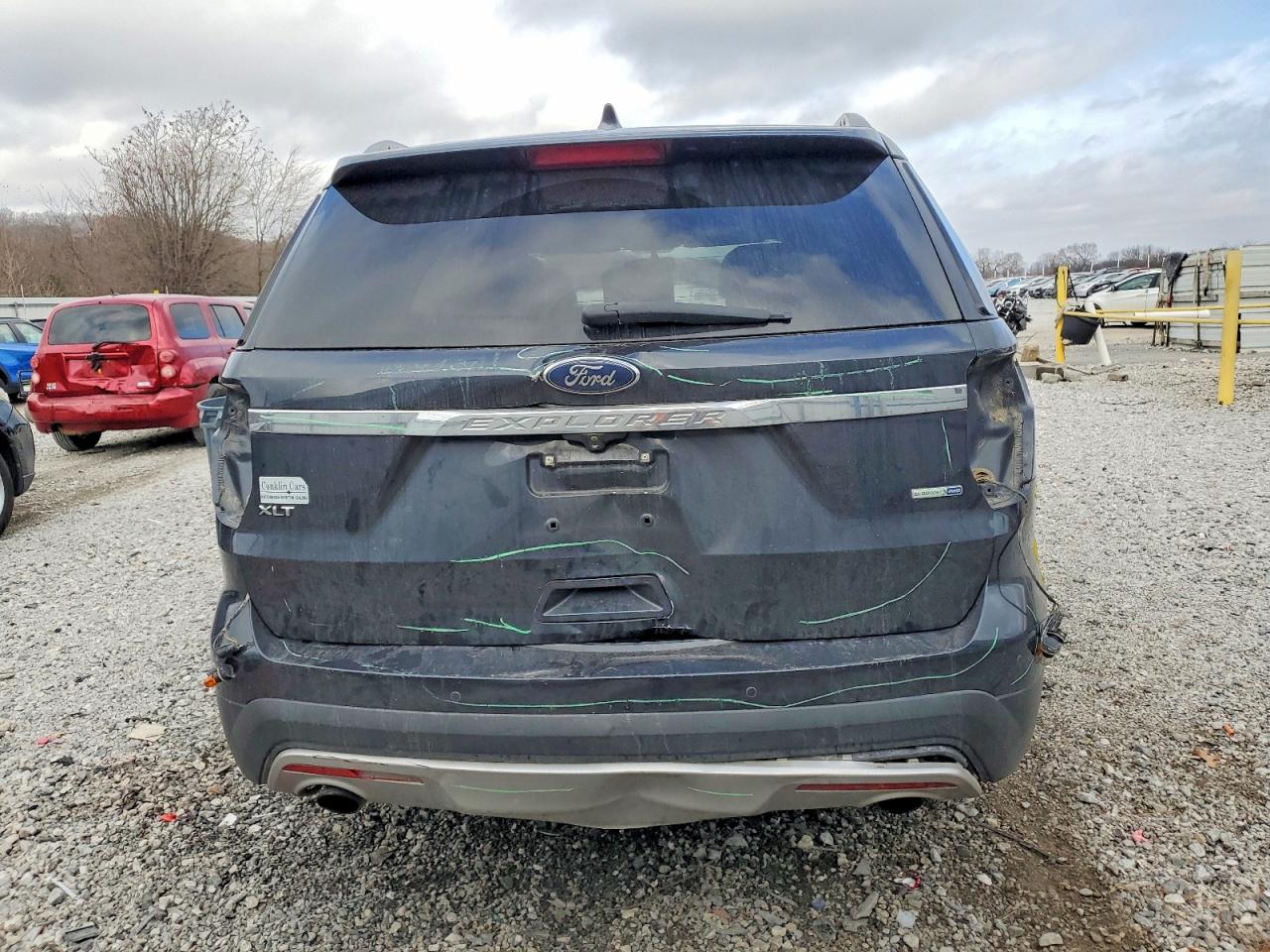 2017 FORD EXPLORER XLT photo 6