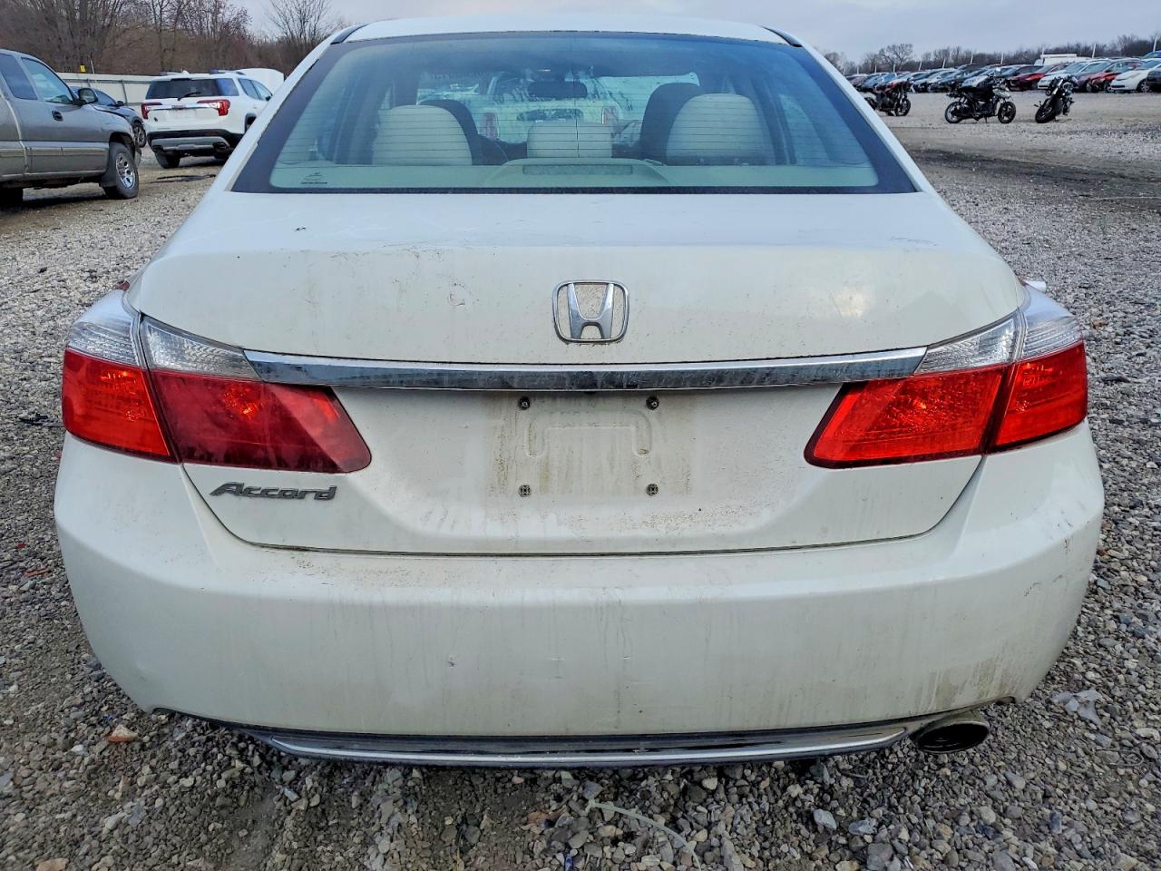 2013 HONDA ACCORD LX photo 6
