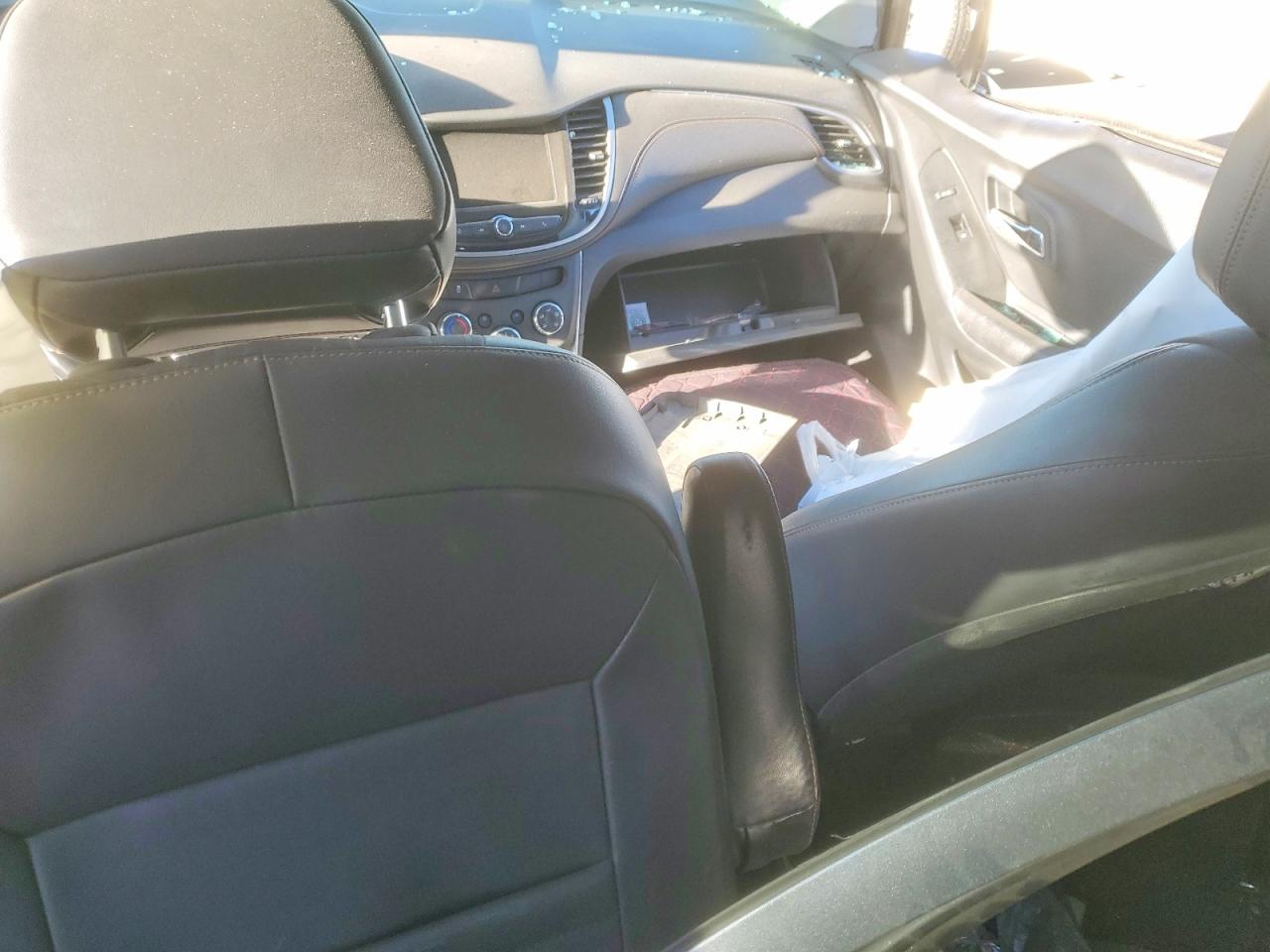 2019 CHEVROLET TRAX 1LT photo 8