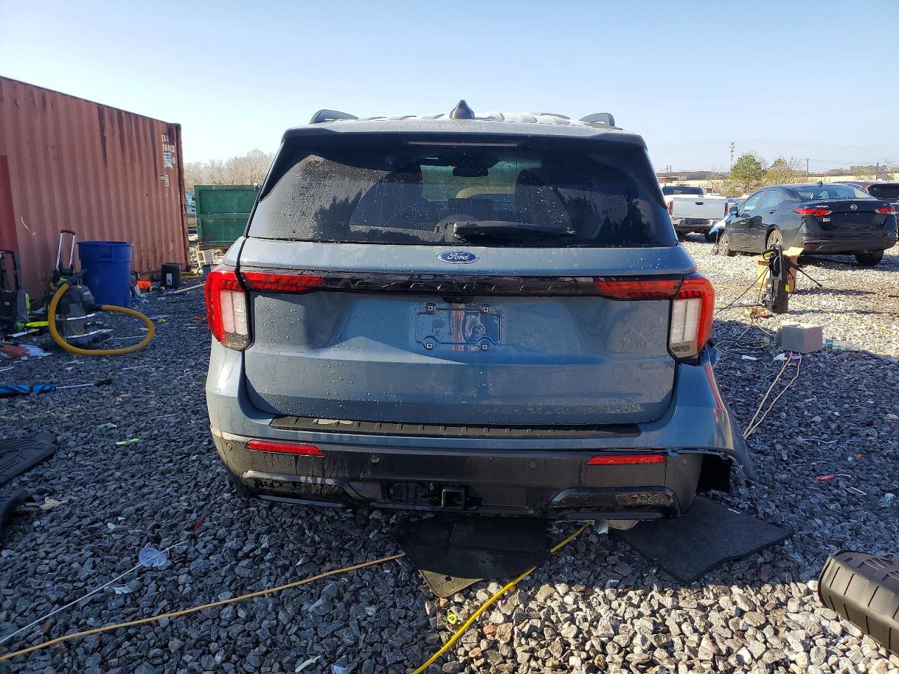 2025 FORD EXPLORER ST-LINE photo 6