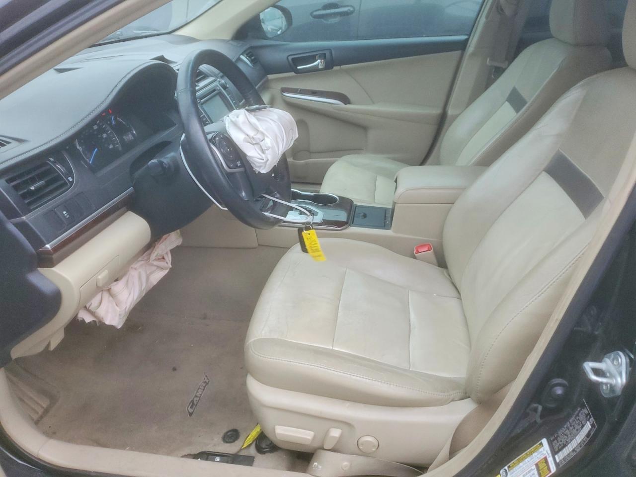 2012 TOYOTA CAMRY BASE photo 7