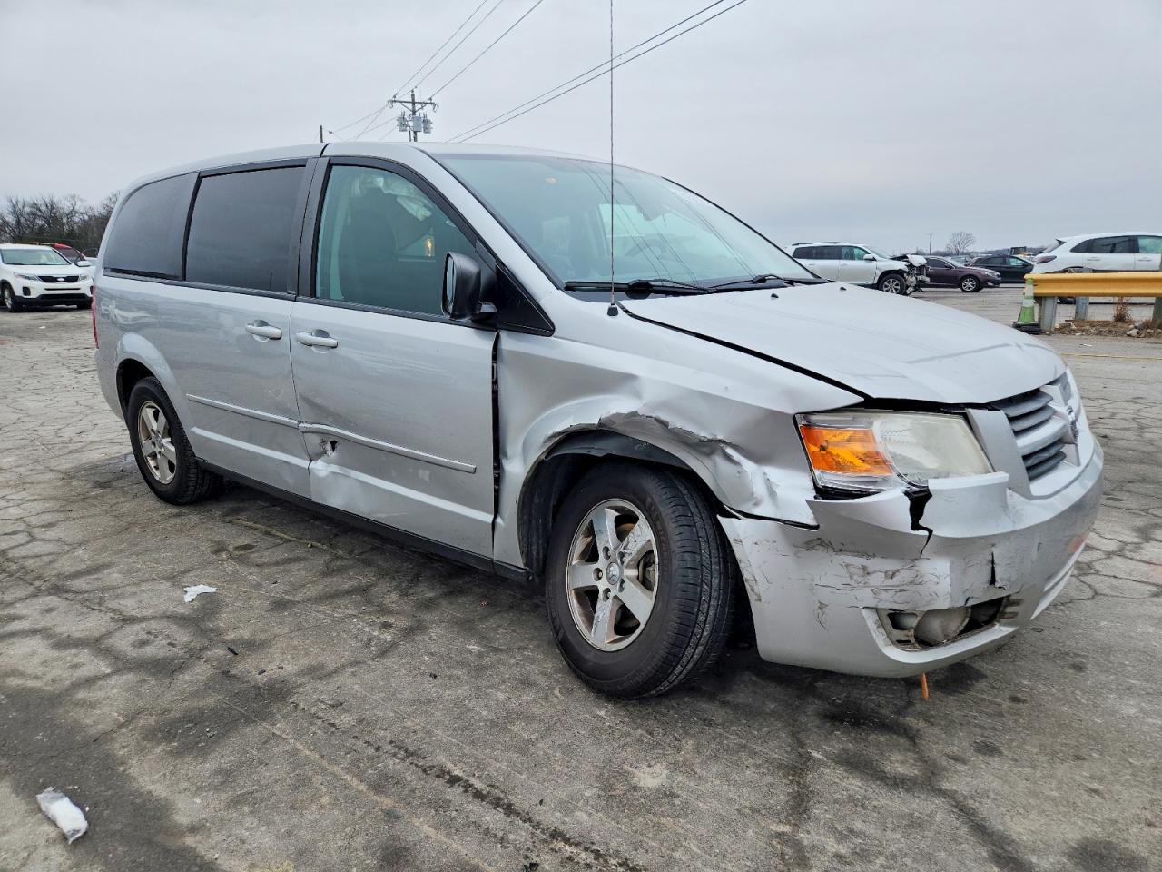 2010 DODGE GRAND CARAVAN SE photo 4