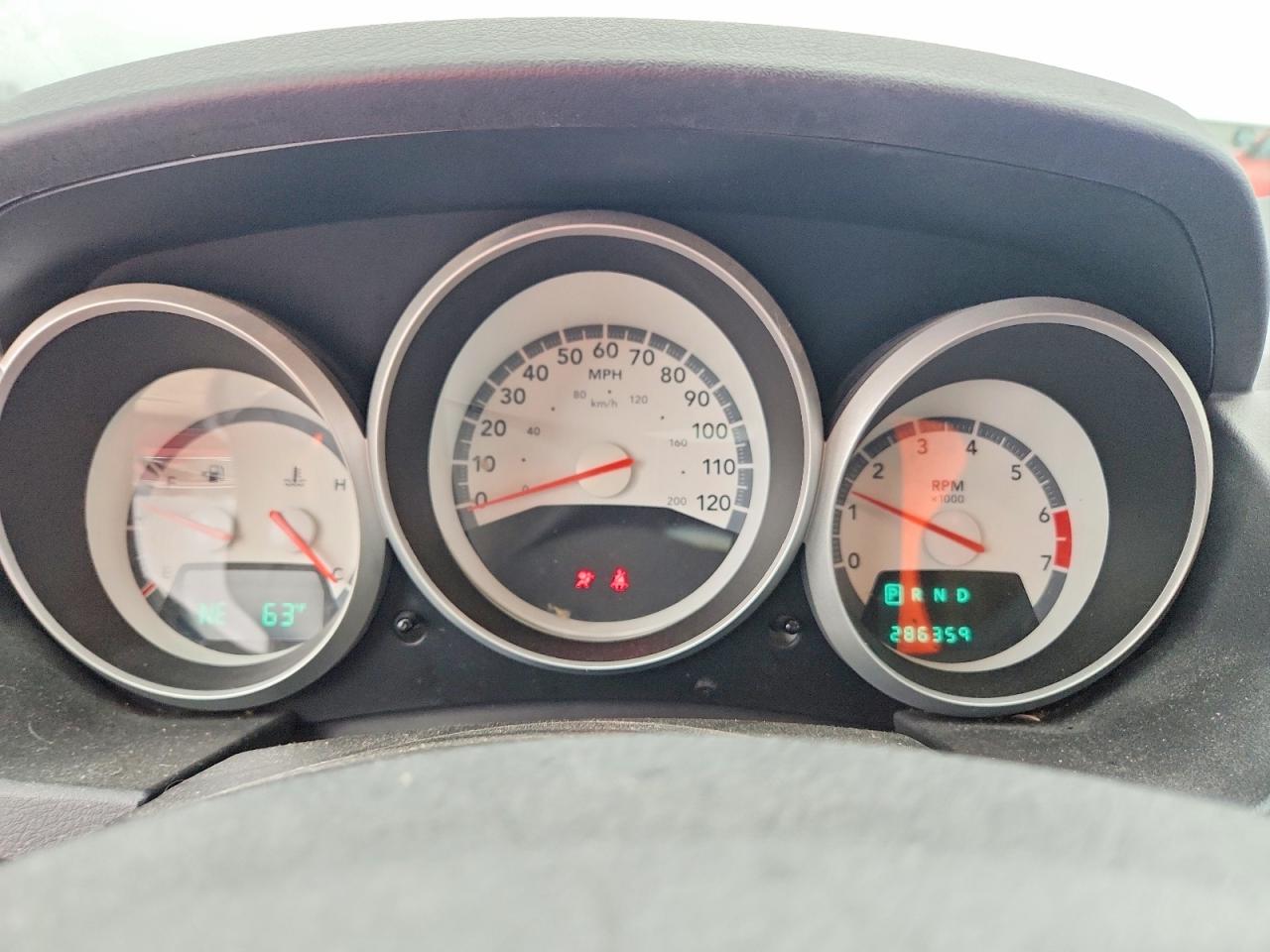 2010 DODGE GRAND CARAVAN SE photo 9