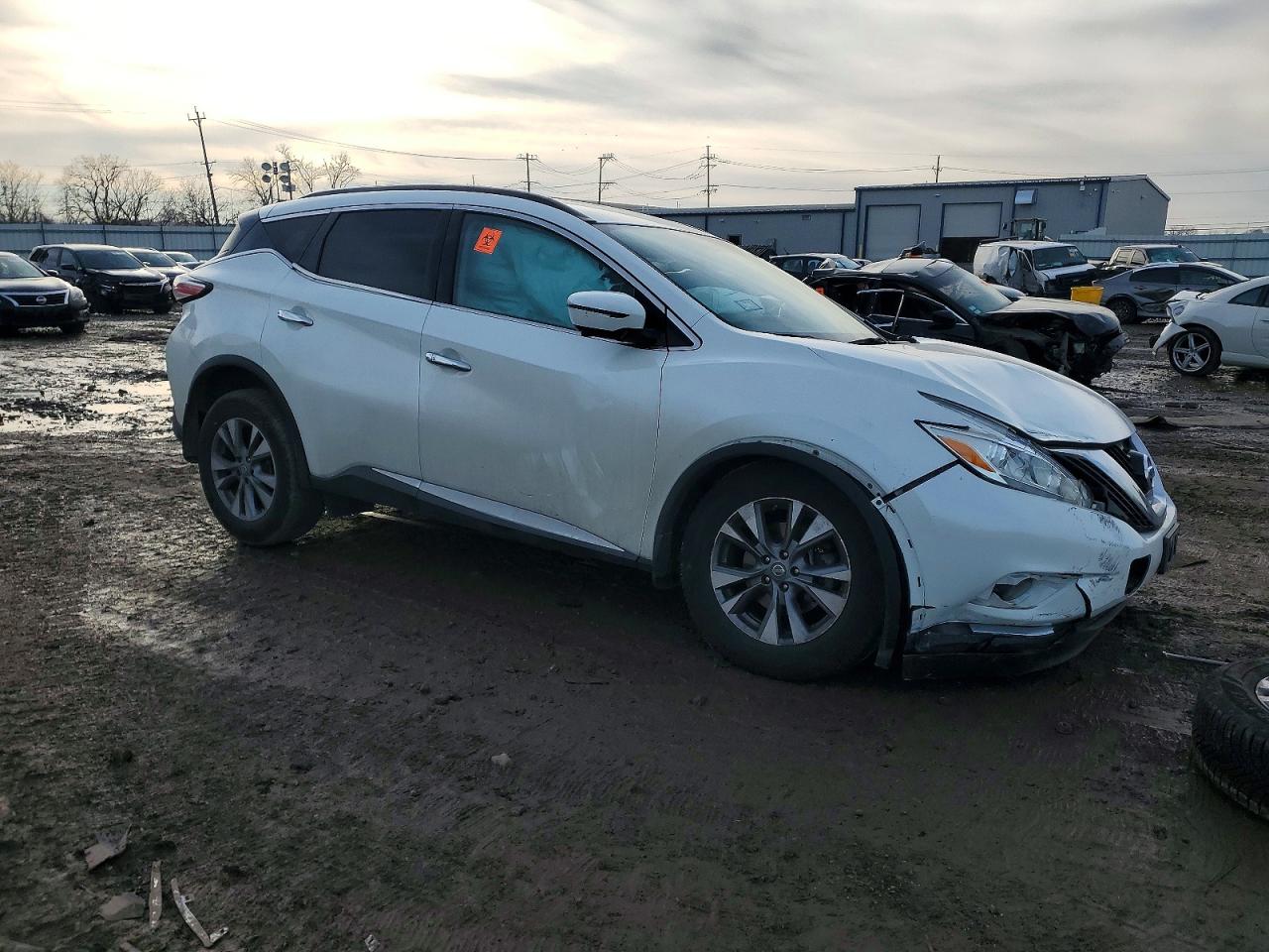 2017 NISSAN MURANO S photo 4