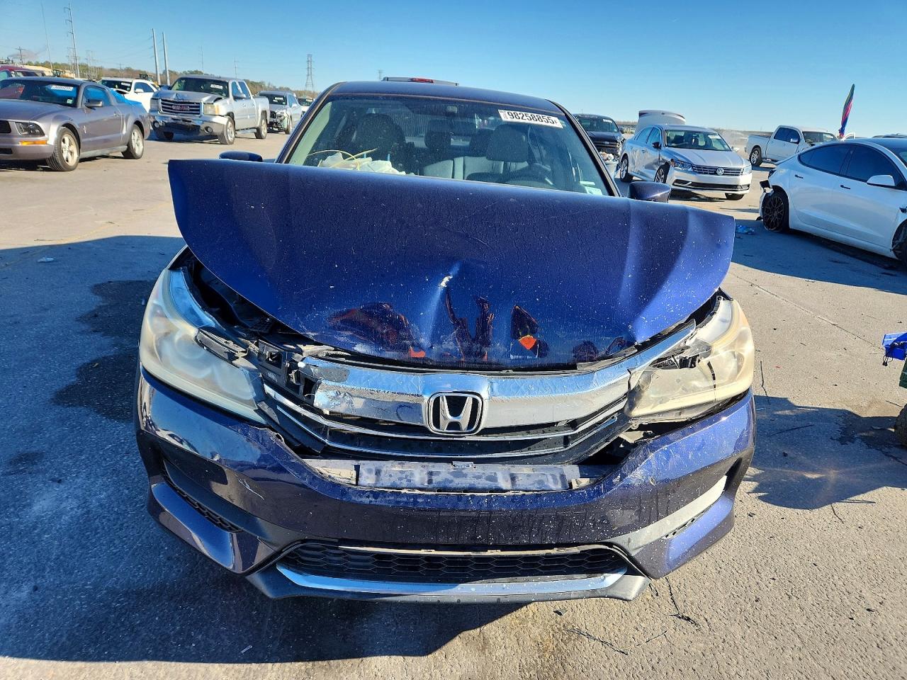 2016 HONDA ACCORD LX photo 5