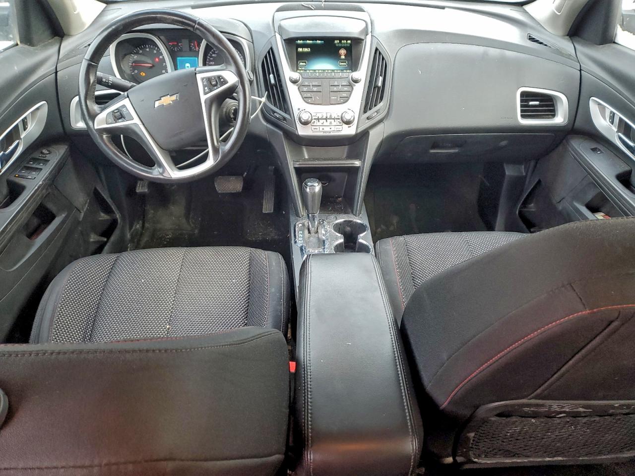2017 CHEVROLET EQUINOX LT photo 8