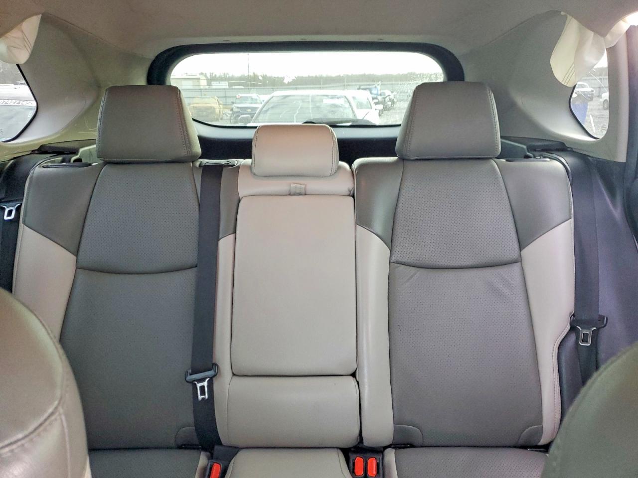 2021 TOYOTA RAV4 XLE photo 10