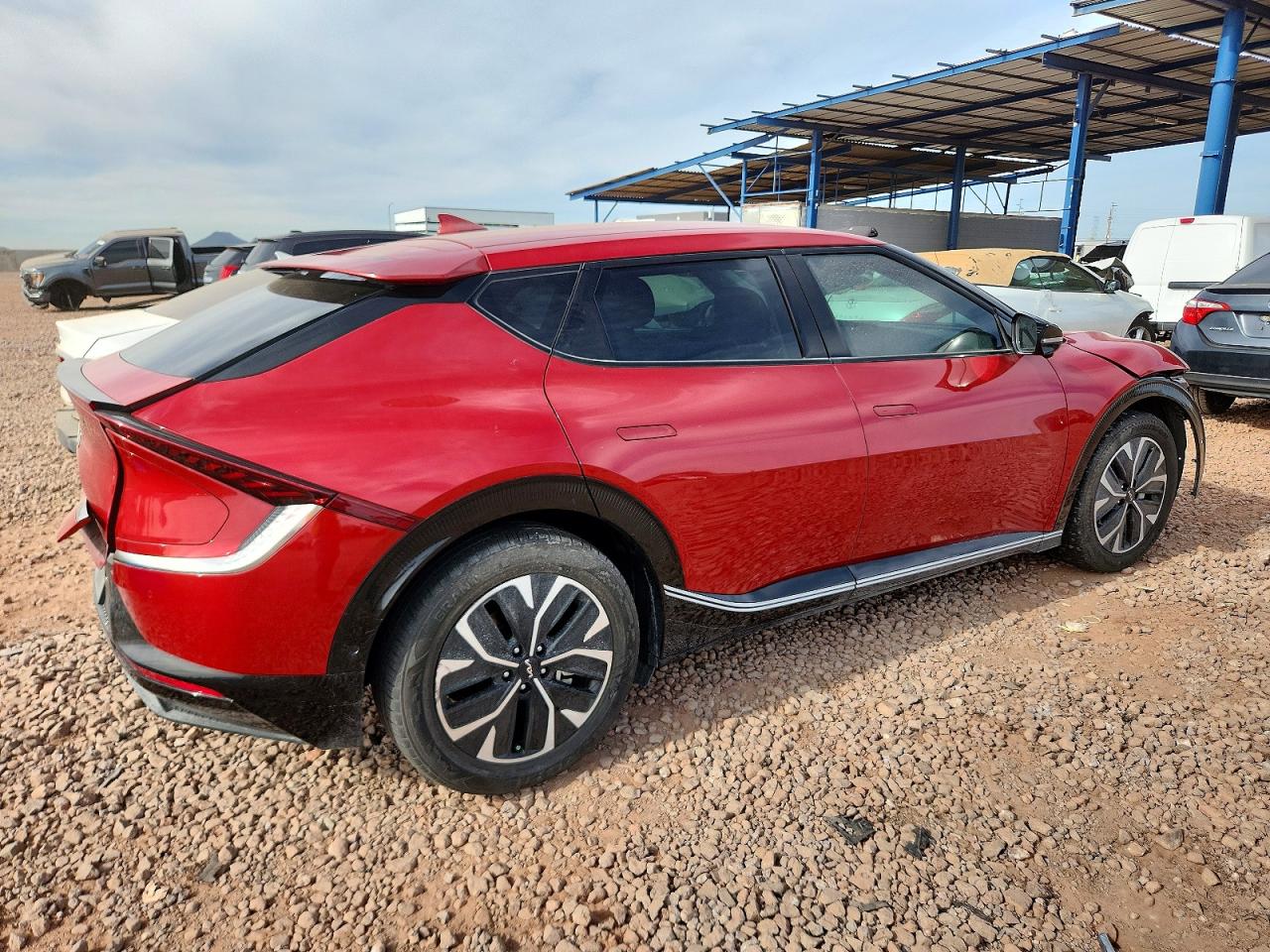 2022 KIA EV6 LIGHT photo 3